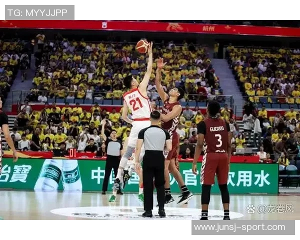 中国男篮迎战伊拉克全力以赴争夺胜利精彩解说带你感受比赛激情与悬念